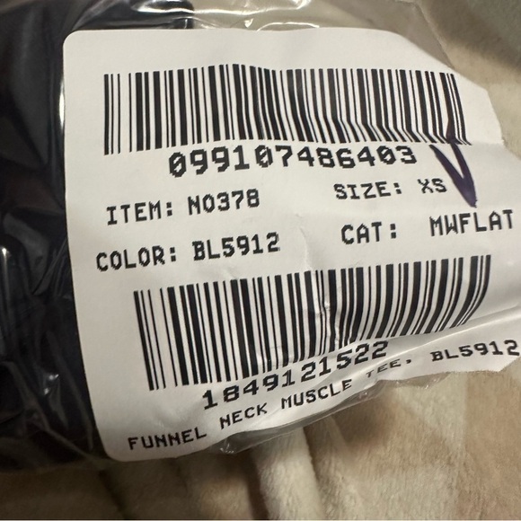 Madewell Funnelneck Cropped Muscle Tee - Picture 3 of 3